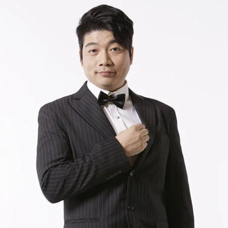 김재욱