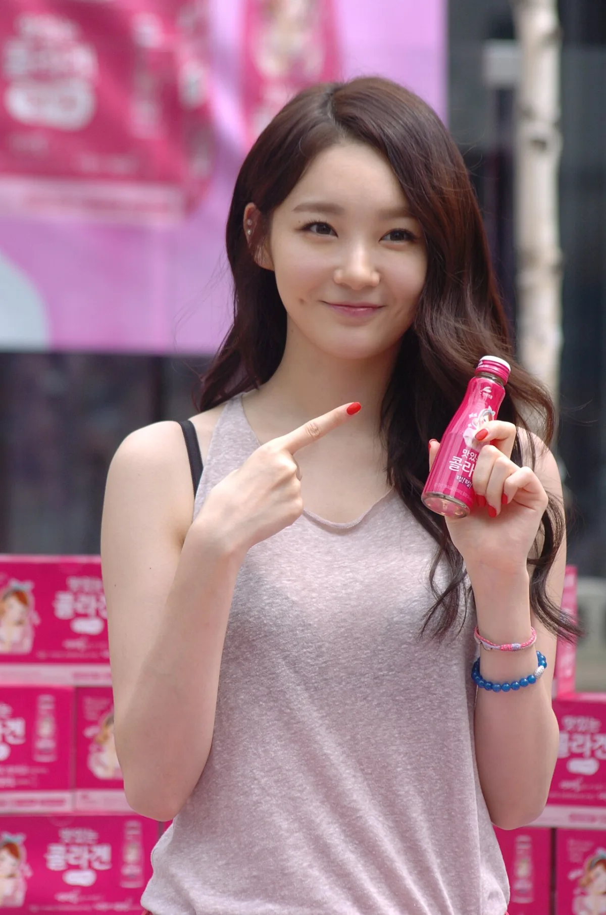강민경