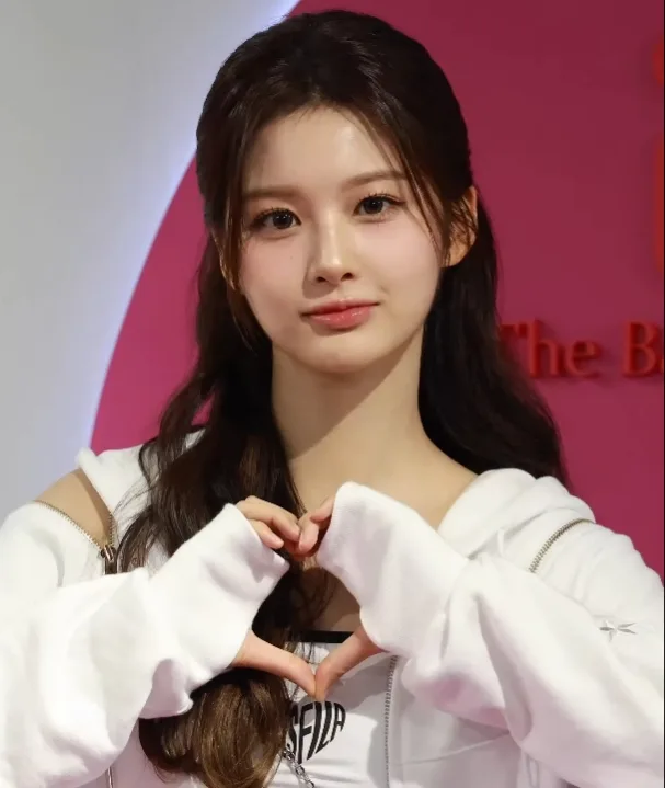 설윤