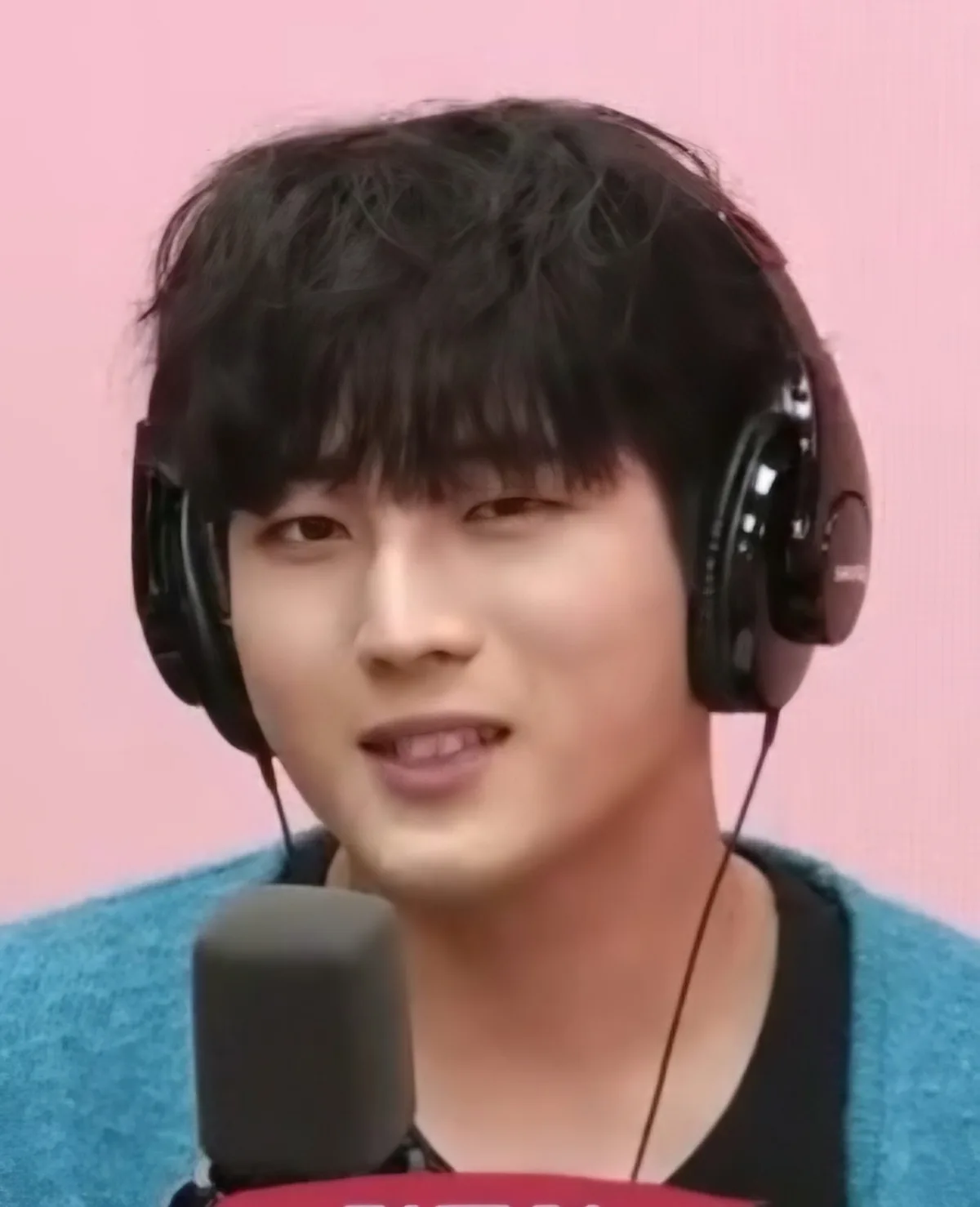 김중연