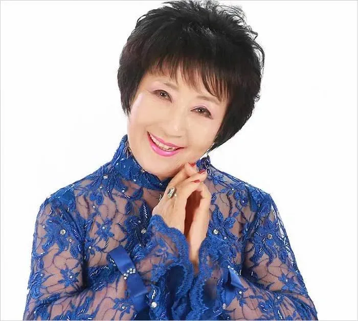 박재란