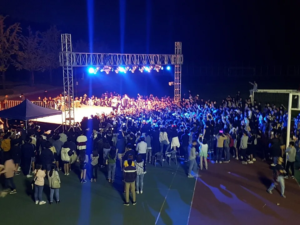 대학교행사 가수도끼 witd 더콰이엇